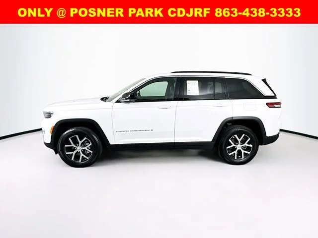 Used 2025 White Jeep Limited image 4