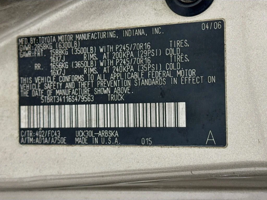 Used 2006 Beige Toyota SR5 image 33