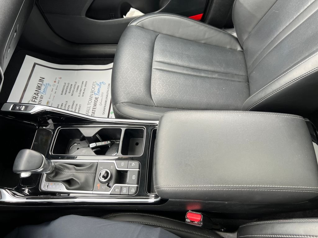 Used 2023 Gray Kia SX image 21