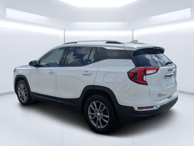 Used 2024 White GMC SLT image 5