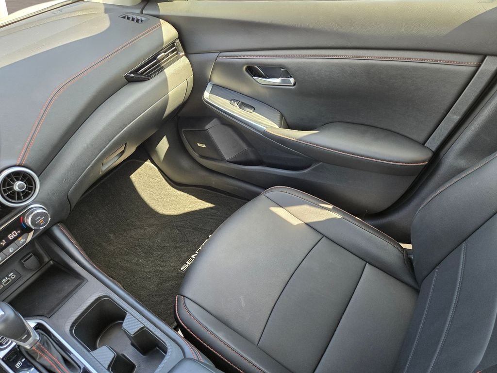 Used 2025 White Nissan SR image 13