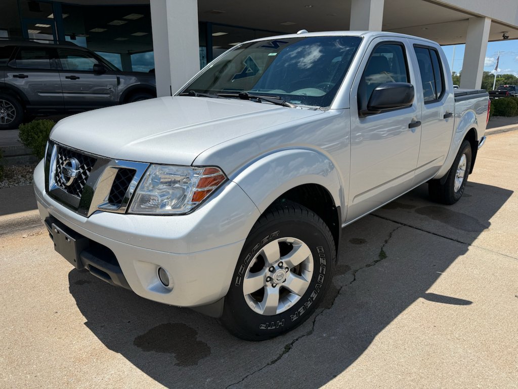 Used 2013 Brilliant Silver Nissan SV image 2