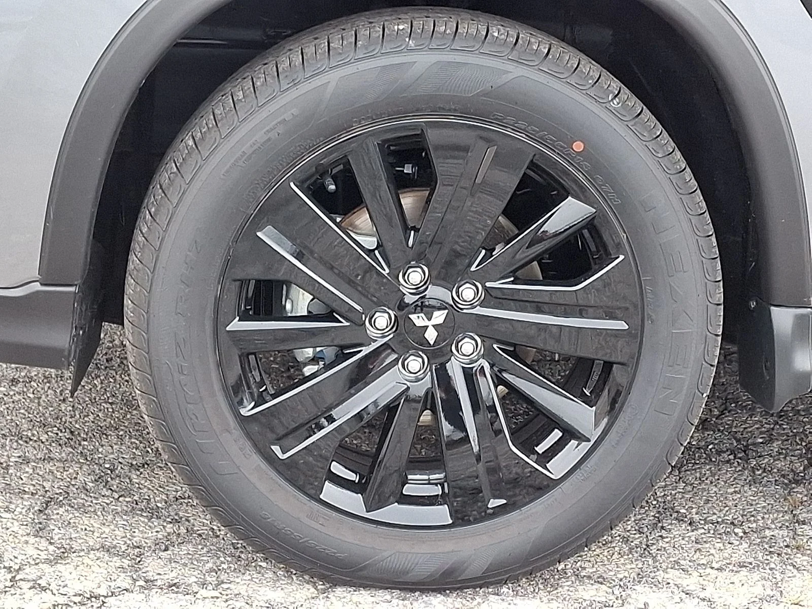 New 2026 Gray Mitsubishi 2.0 LE image 9