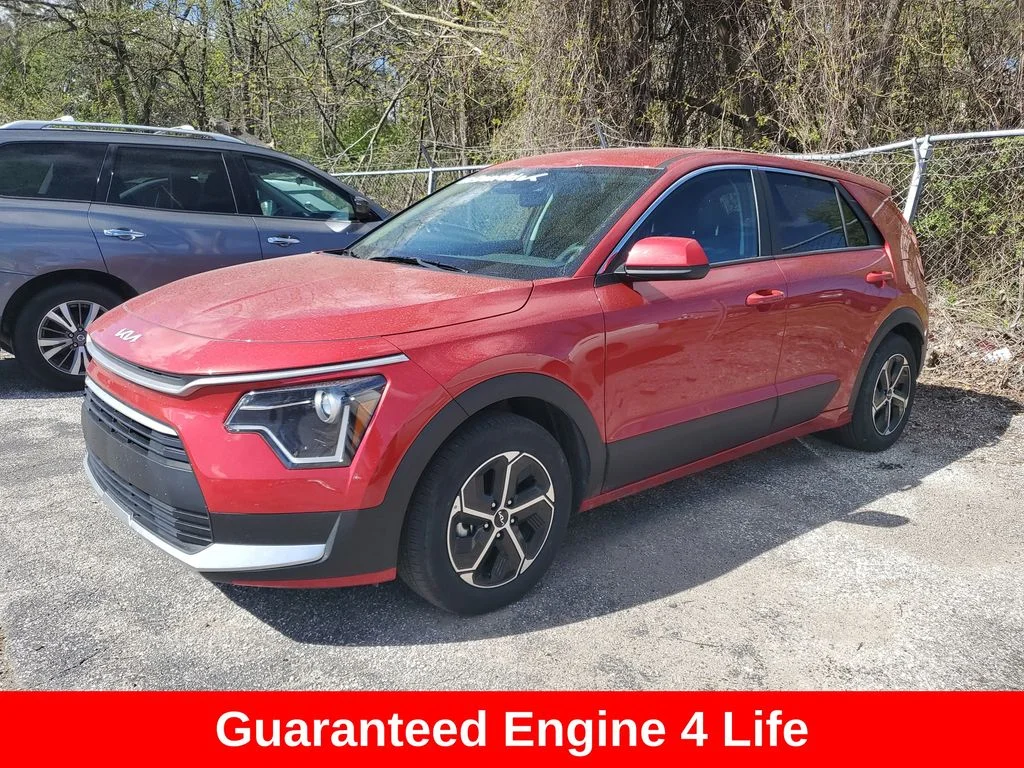2025 Kia Niro LX HEV's photo