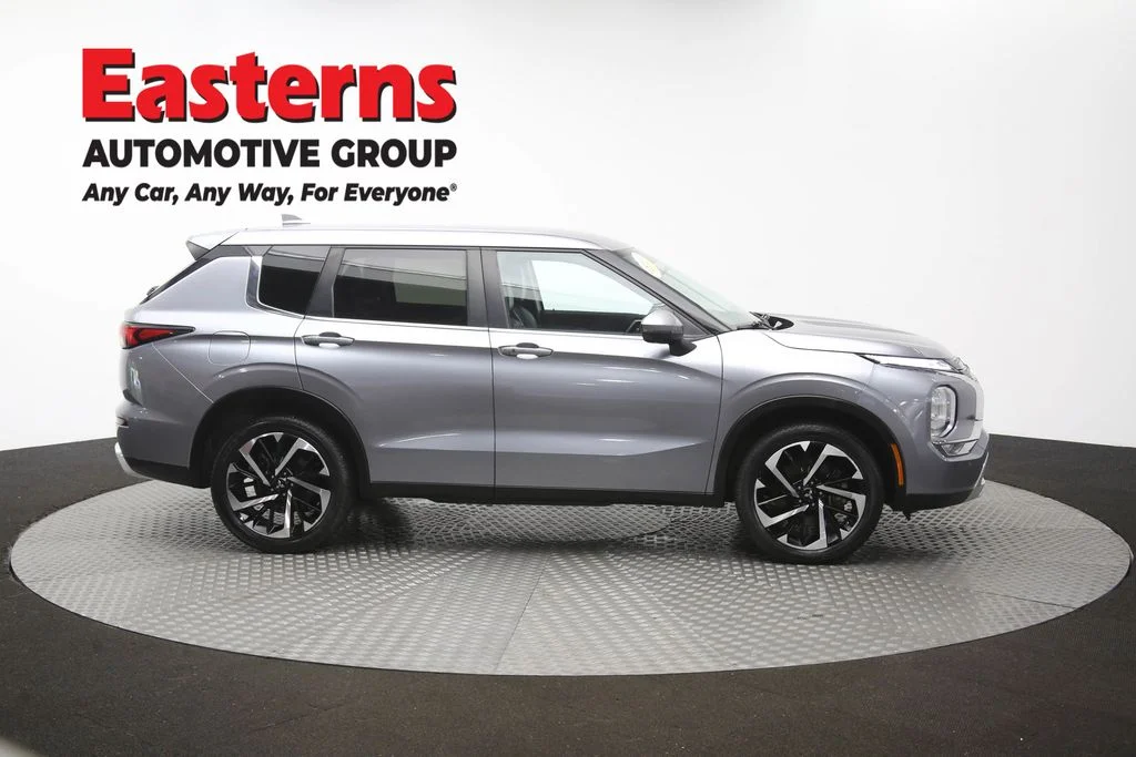 Used 2024 Gray Mitsubishi SE image 44