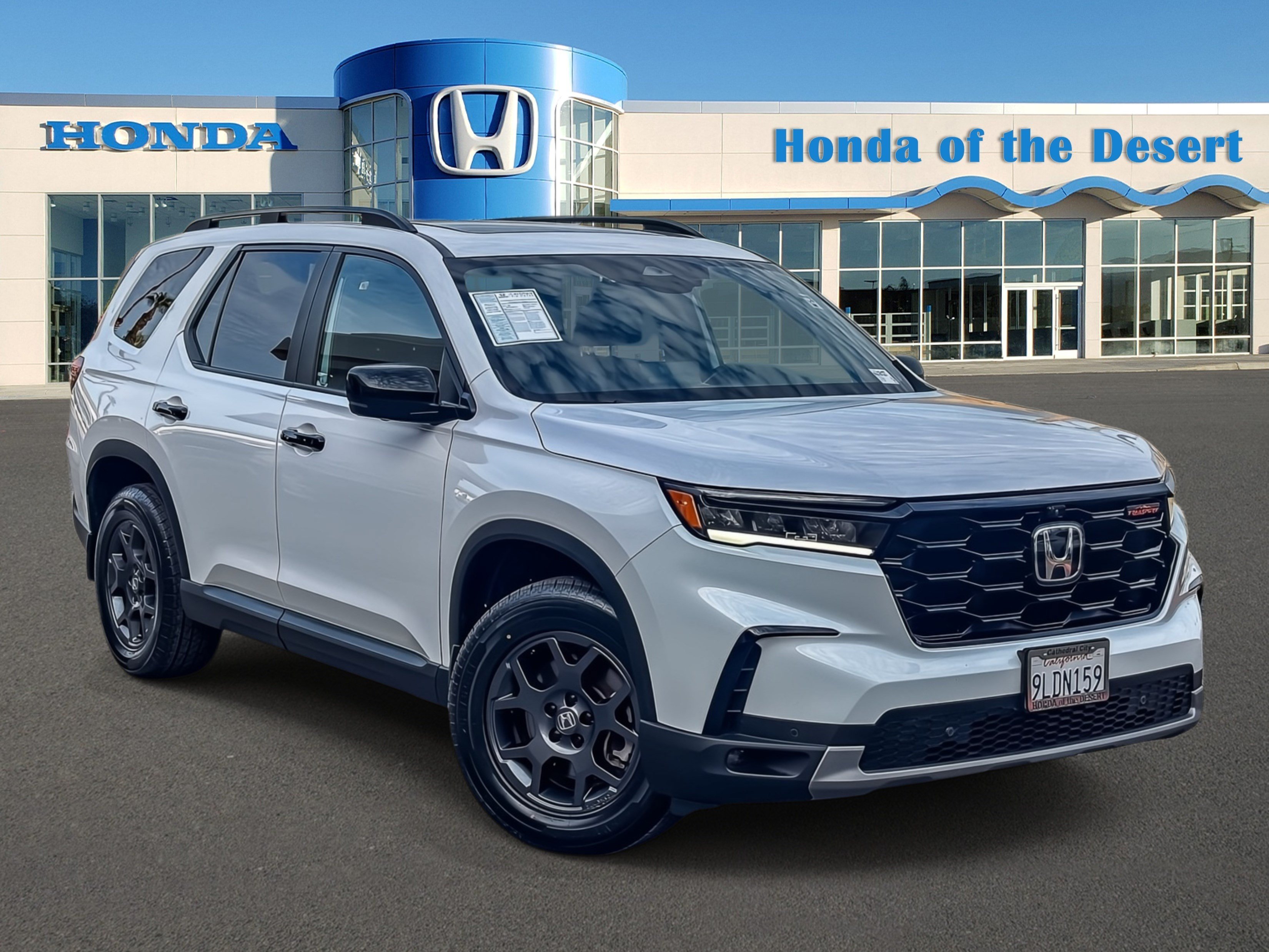 Used 2024 Platinum White Pearl Honda TrailSport image 1
