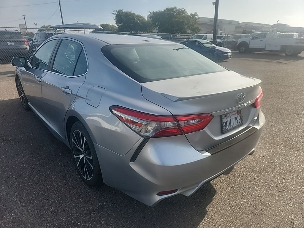 Used 2019 Silver Toyota SE image 11