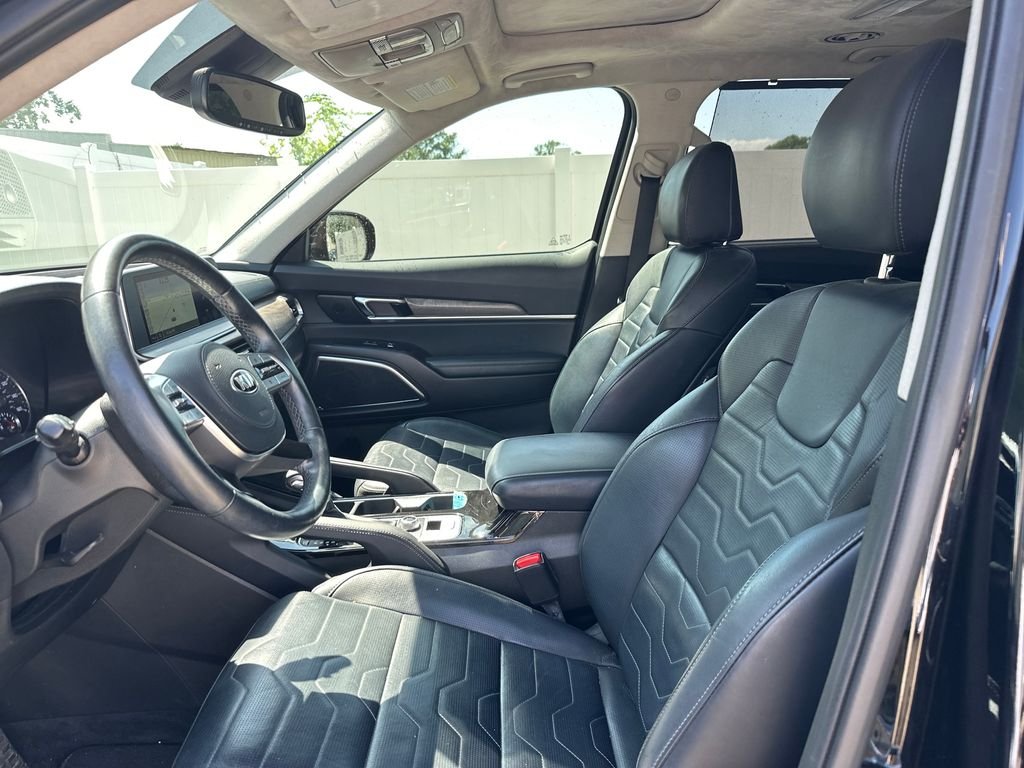 Used 2021 Black Kia SX image 11