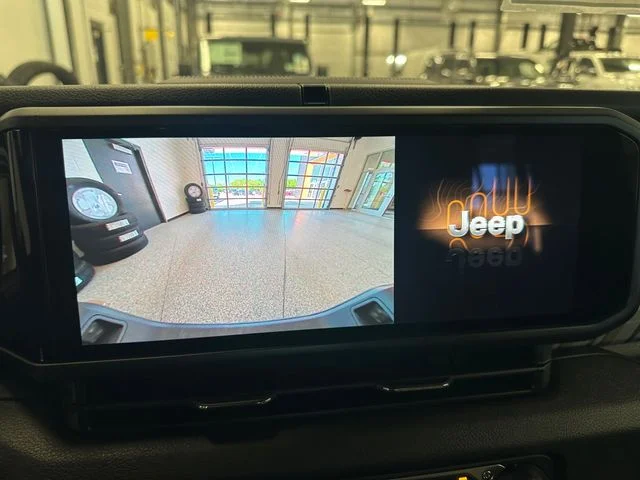 New 2026 Black Clear-Coat Exterior Paint Jeep 85th Anniversary Edition image 27