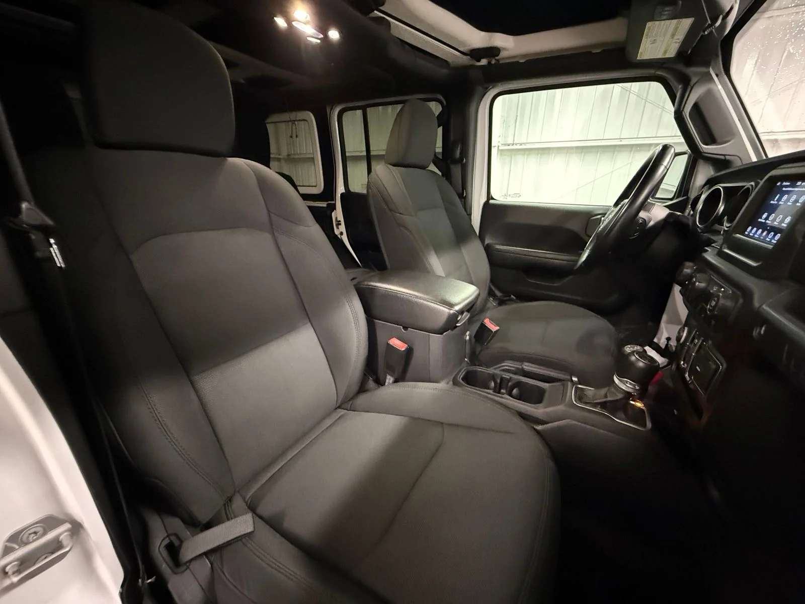 Used 2020 White Jeep Unlimited Sport image 27