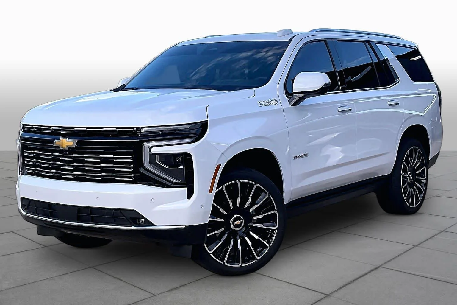 Used 2026 Polar White Tricoat Chevrolet High Country image 2