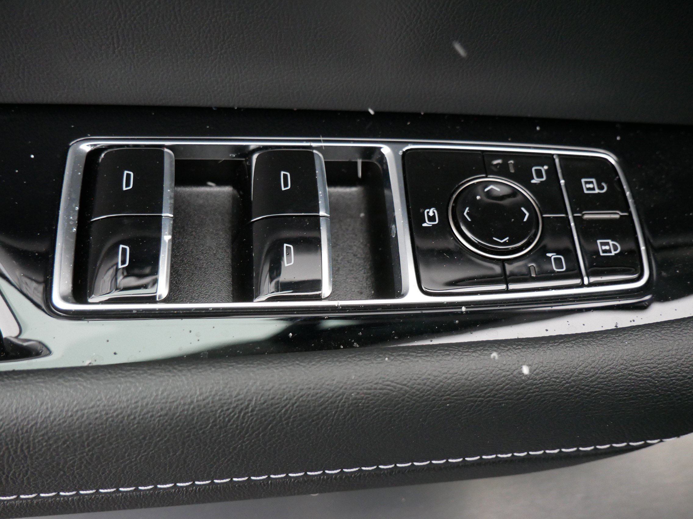 2026 Cadillac VISTIQ Luxury - Photo 18