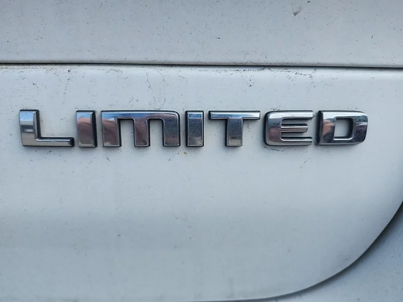 Used 2021 White Jeep Limited image 7