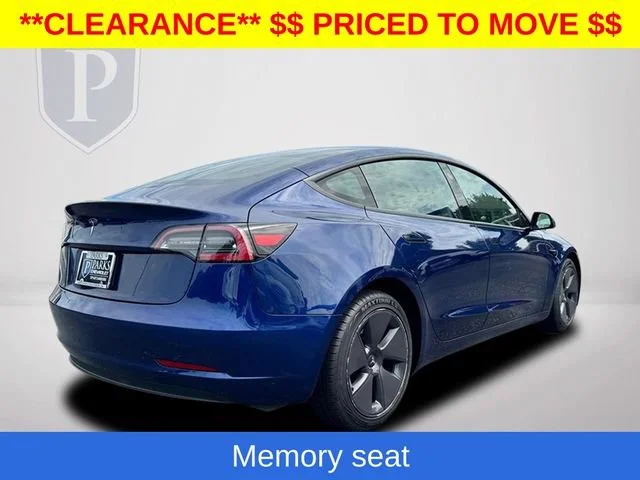 Used 2023  Tesla 4DR RWD image 5