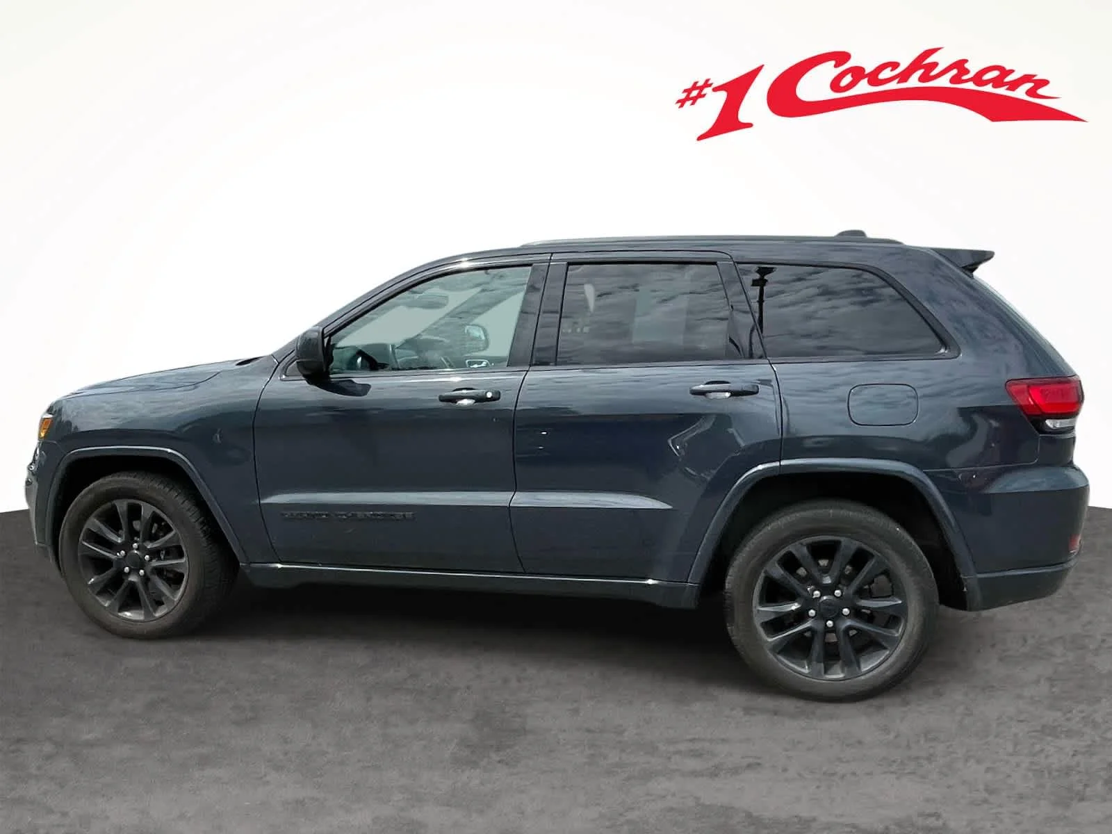 Used 2018 Rhino Clearcoat Jeep Altitude image 10