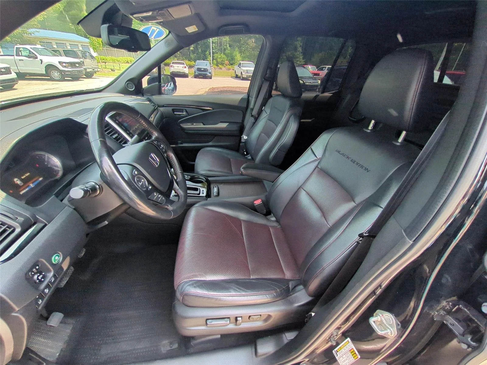 Used 2017 Crystal Black Pearl Honda Black Edition image 18