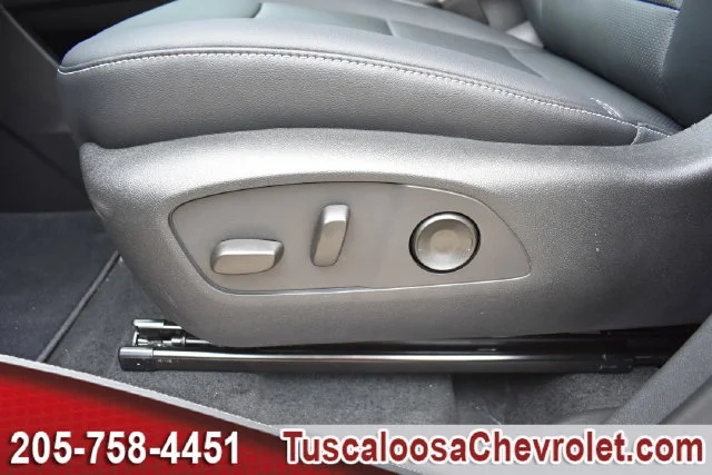 New 2027 Sterling Gray Metallic Chevrolet LT image 17