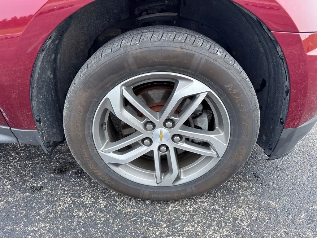 Used 2017 Red Chevrolet Premier image 19