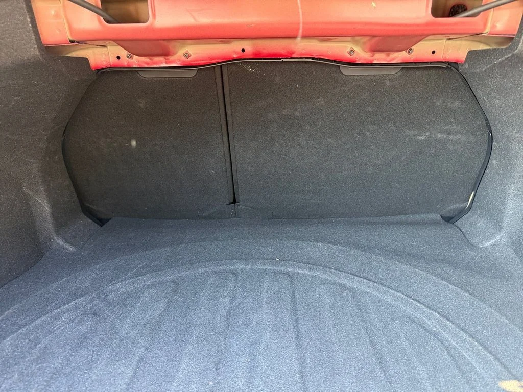 Used 2025 Red Hyundai SEL Convenience image 28
