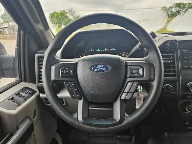 Used 2018 White Ford XL image 14