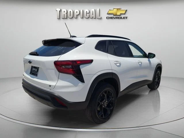 New 2026 Summit White Chevrolet LT image 5