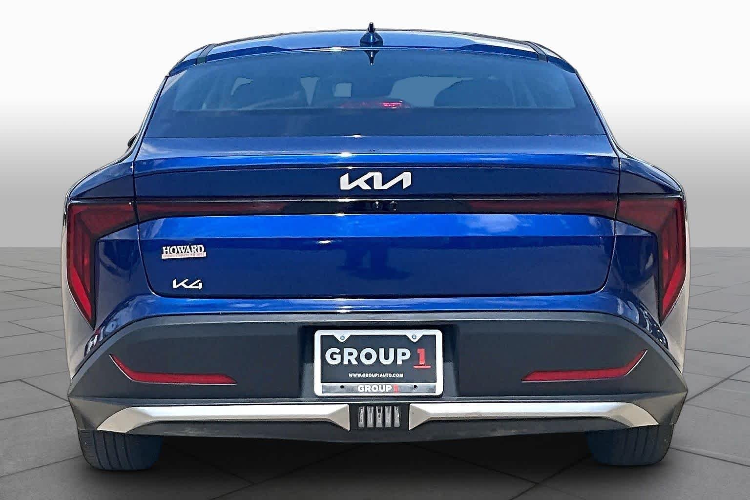Used 2025 Deep Sea Blue Kia LXS image 5