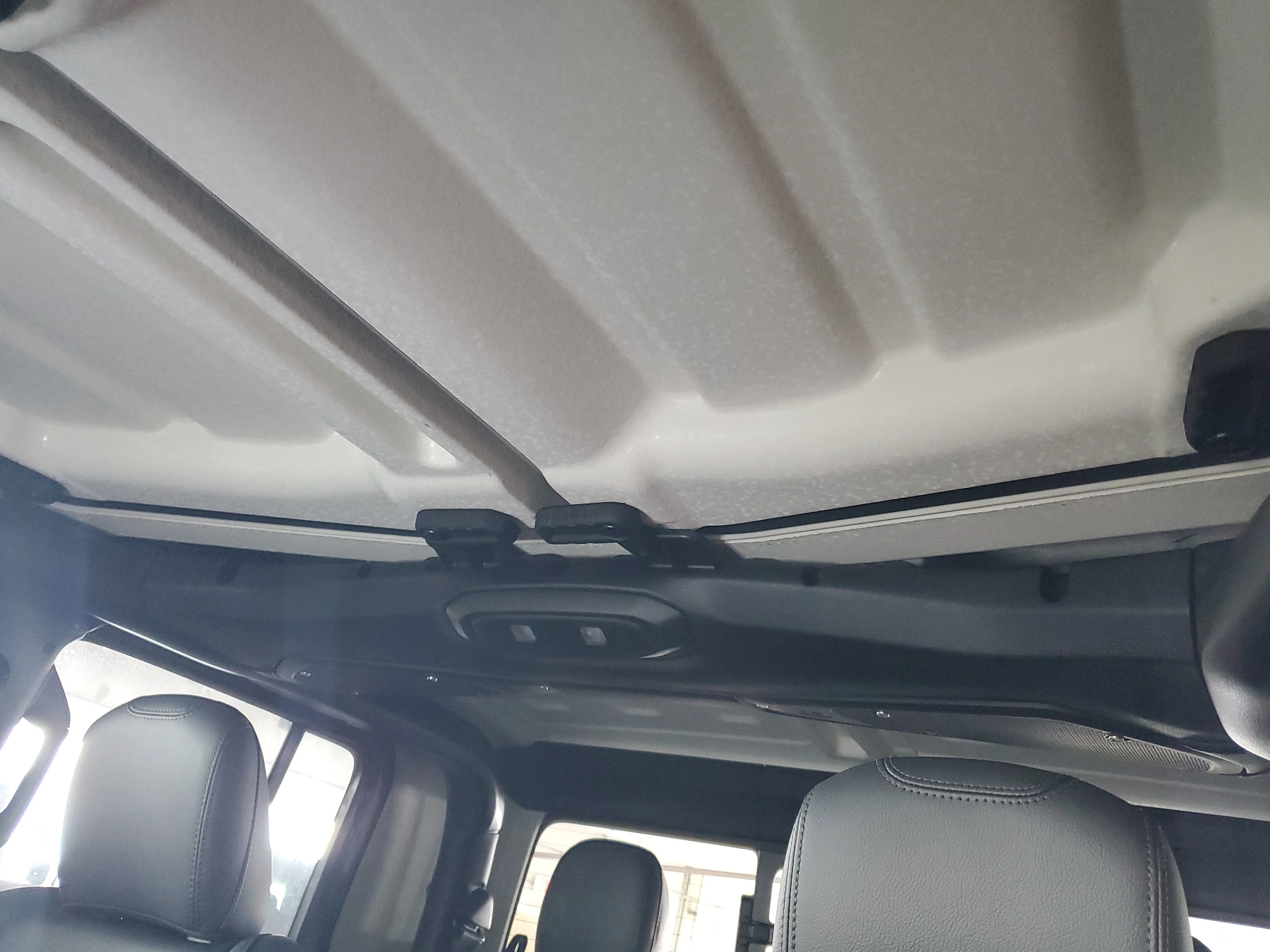 New 2026 Anvil Clear-Coat Exterior Paint Jeep Sahara image 21