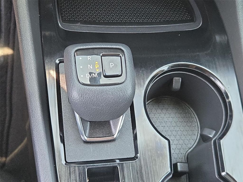2021 Nissan Rogue SV - Photo 8