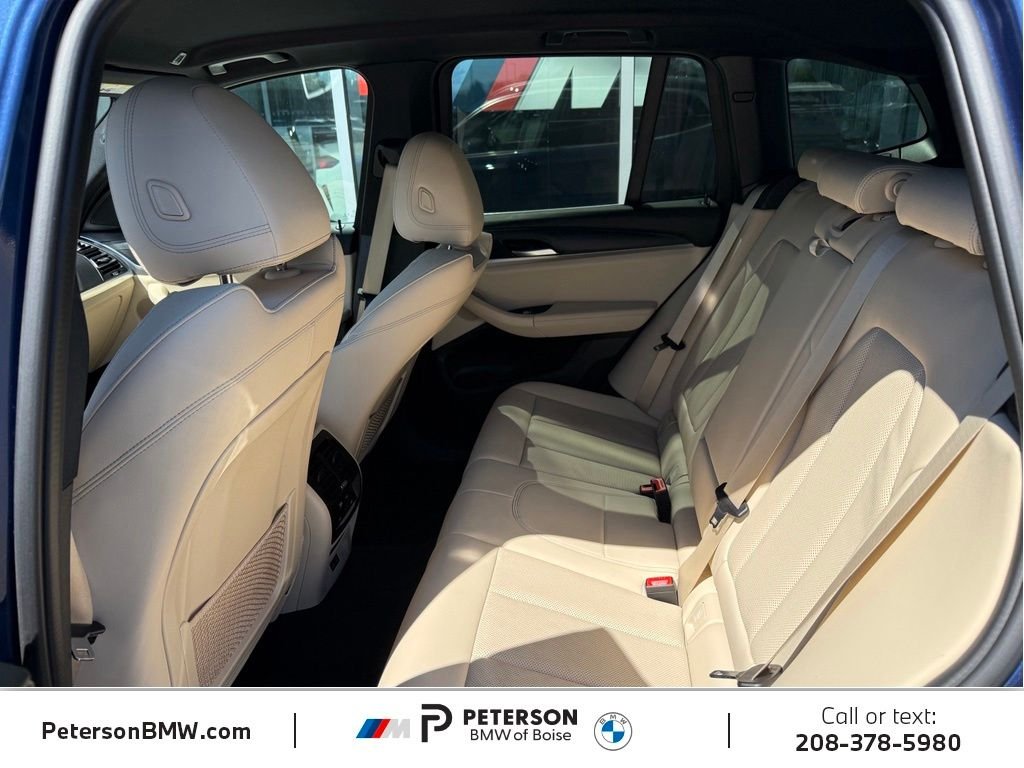 Used 2022 Blue BMW xDrive30i image 16
