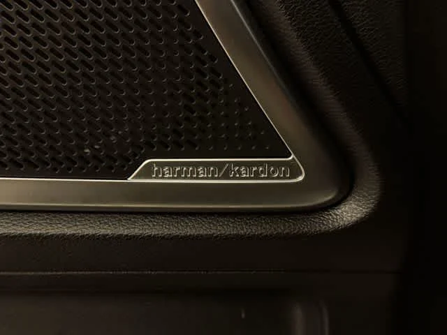 Used 2020 Ebony Black Kia SX image 33