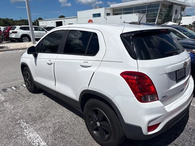 Used 2020 White Chevrolet LS image 3