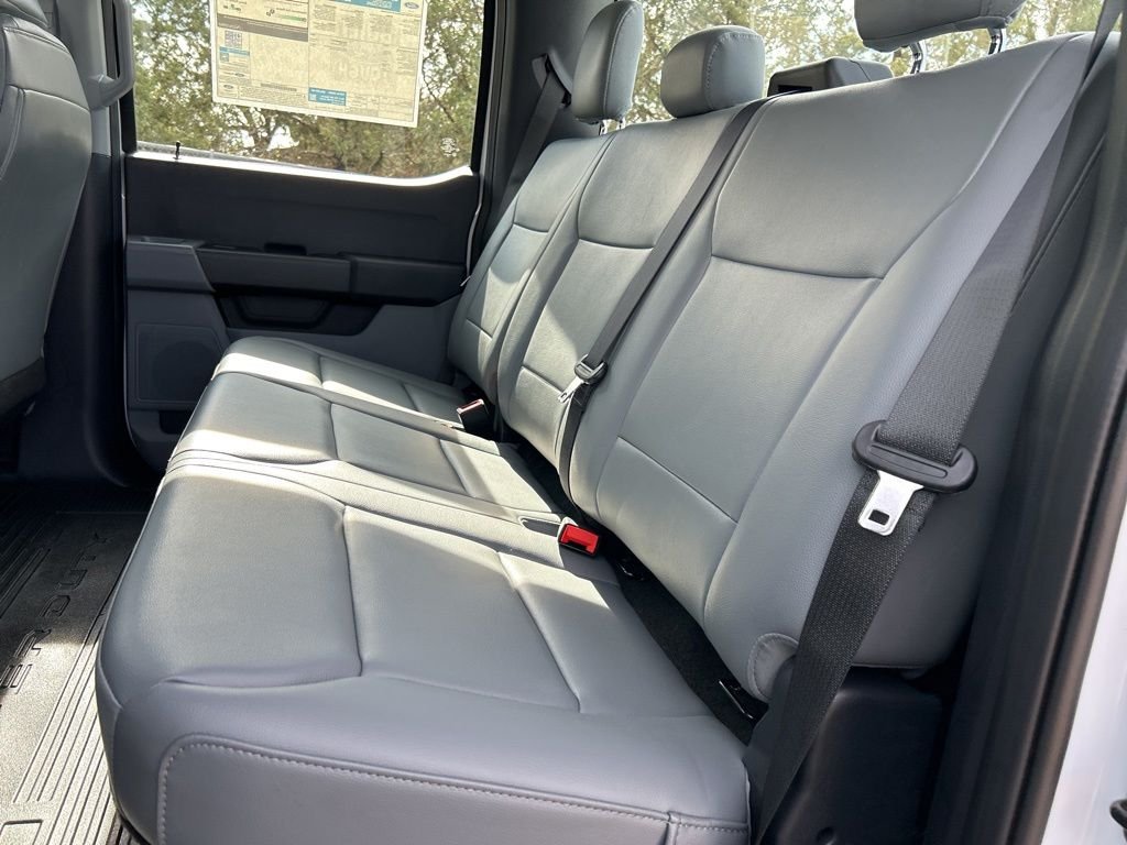 New 2026 Oxford White Ford XL image 38