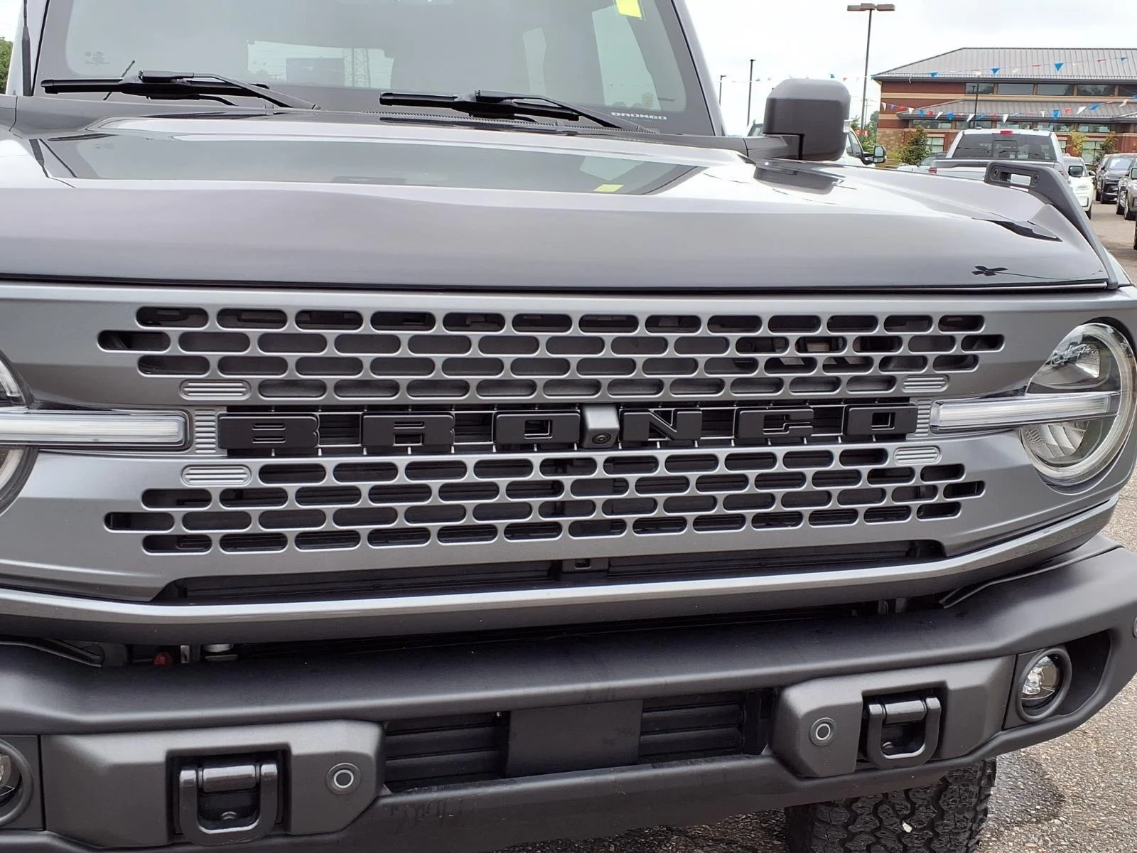 Used 2025 Carbonized Gray Metallic Ford Badlands image 13