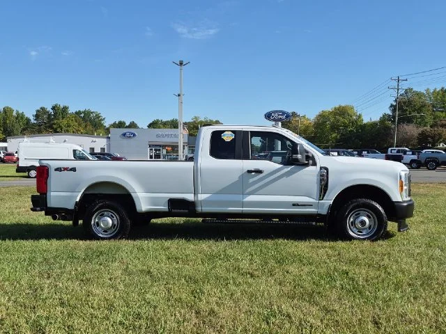 Used 2023 White Ford XL image 14