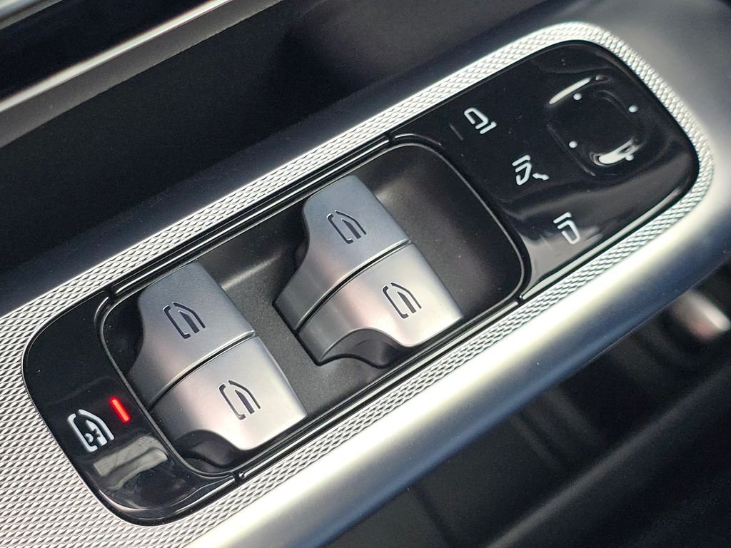 2025 Mercedes-Benz GLC AMG GLC63 S - Photo 27