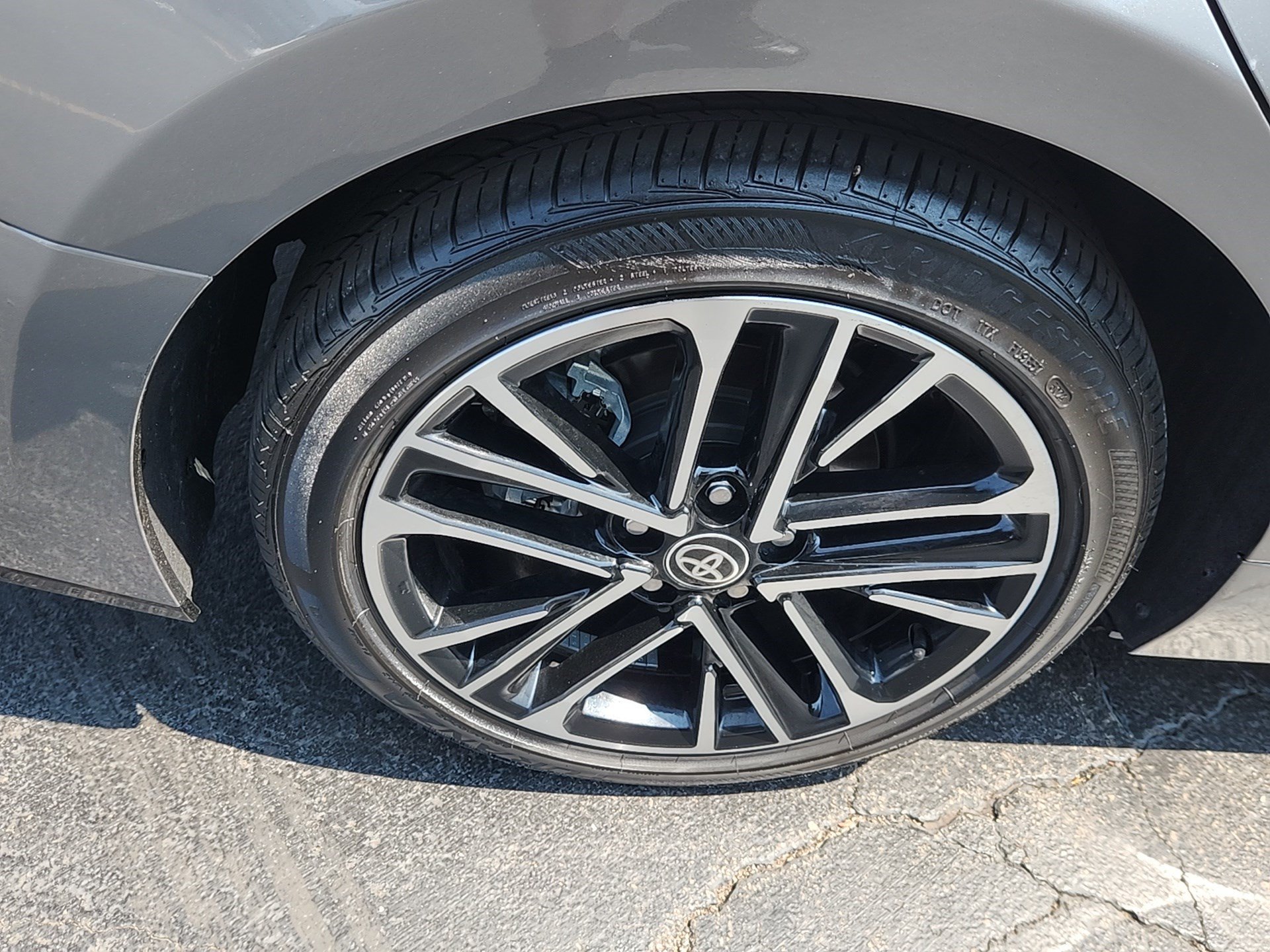 Certified Used 2025 Heavy Metal Toyota XLE image 28
