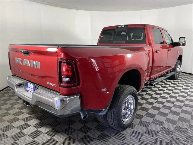 New 2026 Molten Red Pearl-Coat Exterior Paint RAM TRADESMAN image 3