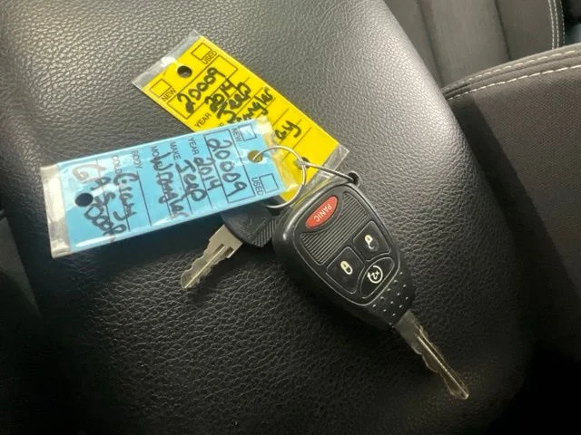 Used 2014 Gray Jeep Unlimited Sahara image 28