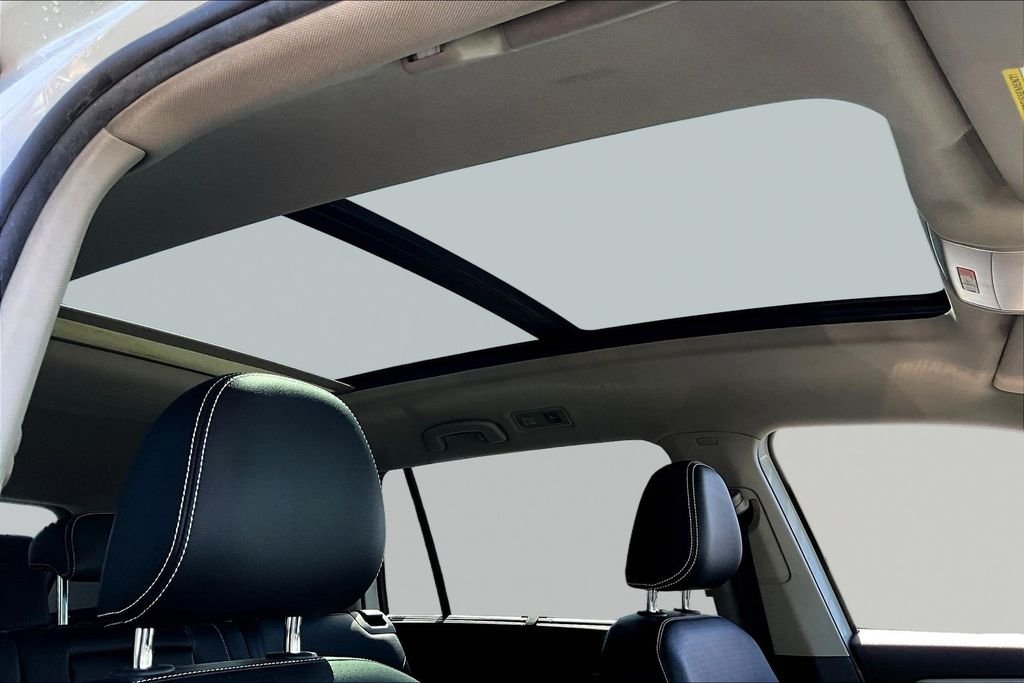 2022 Volkswagen Atlas SE w/Tech - Photo 28