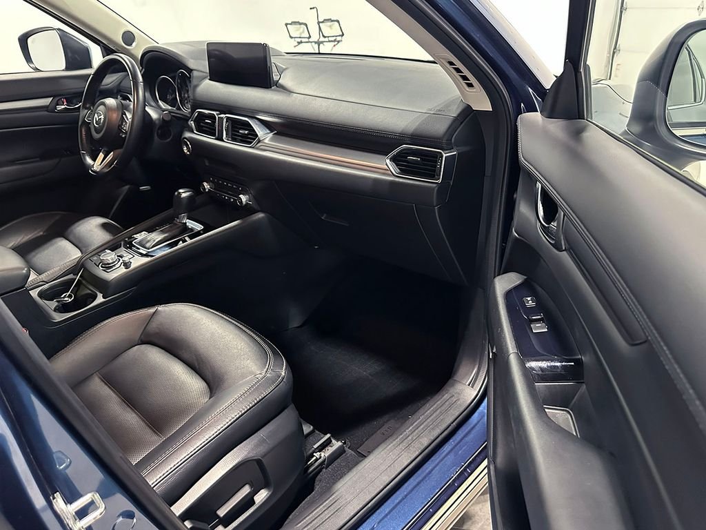 Used 2021 Blue Mazda Touring image 27