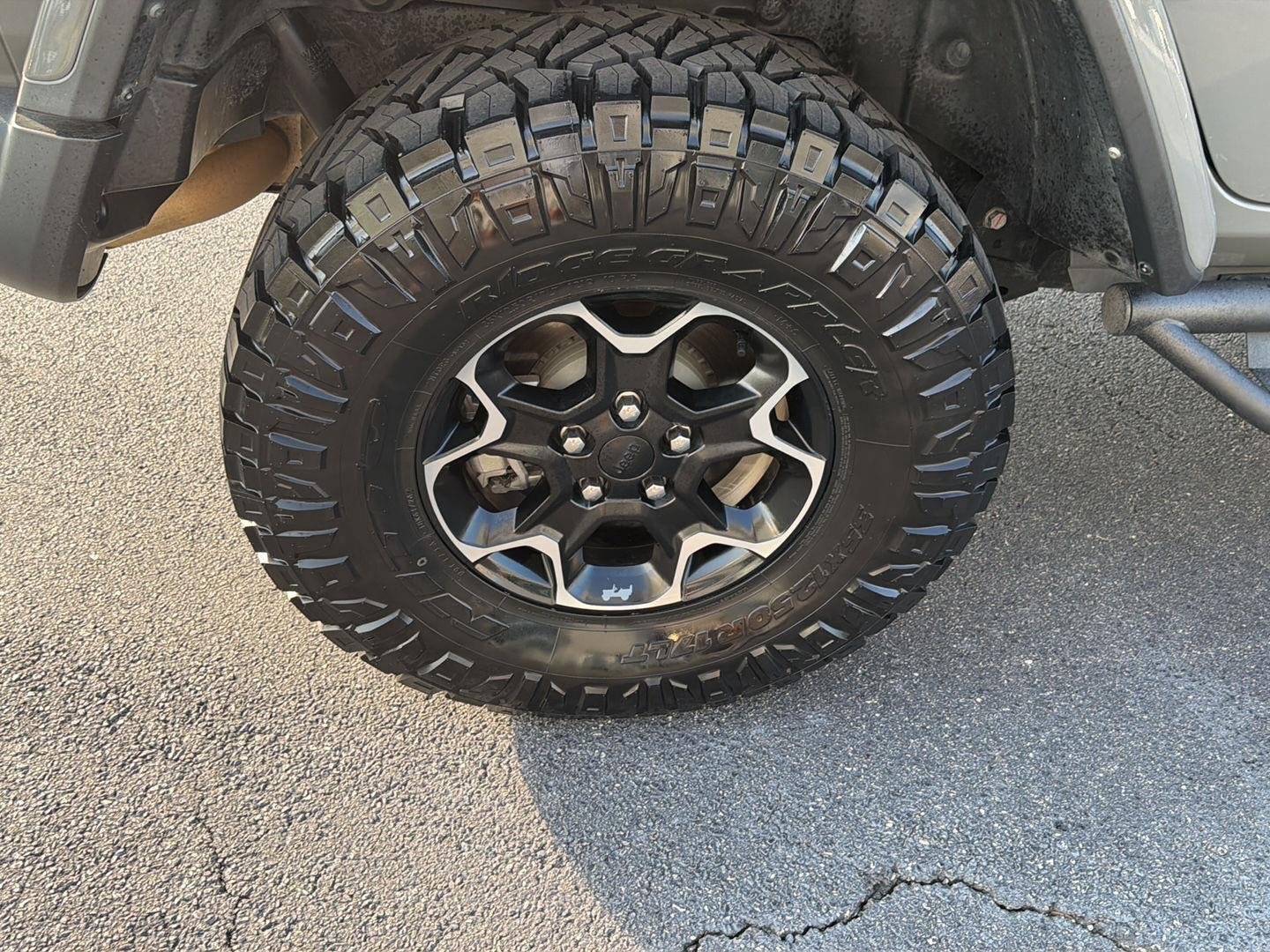 Used 2021 Sting-Gray Clearcoat Jeep Unlimited Rubicon image 42
