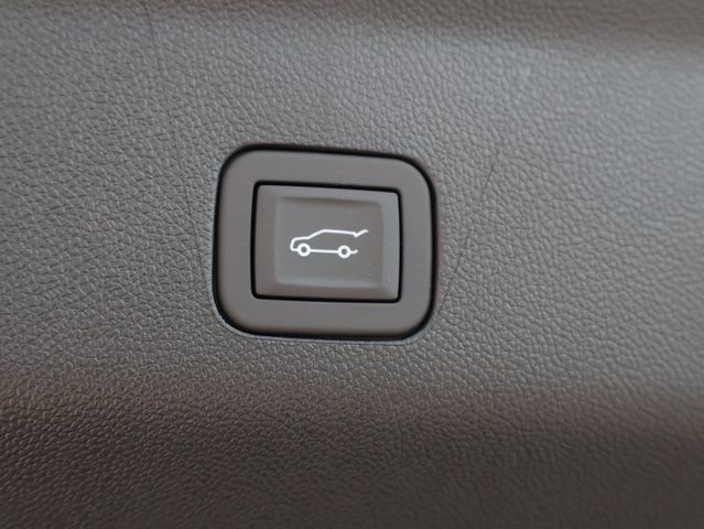 2026 GMC Yukon Elevation - Photo 18