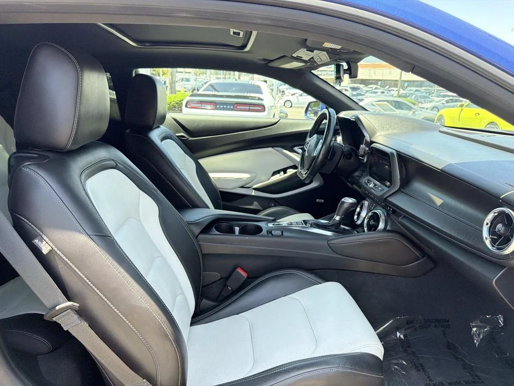 Used 2021 Riverside Blue Metallic Chevrolet 2LT image 28