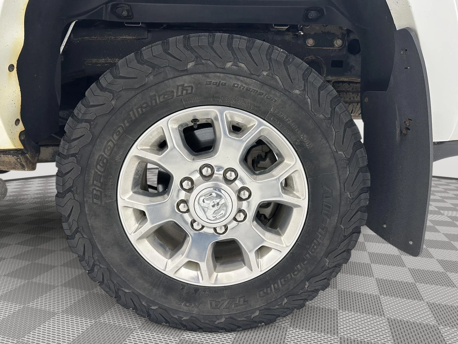 Used 2022 Bright White Clearcoat Ram Laramie image 29