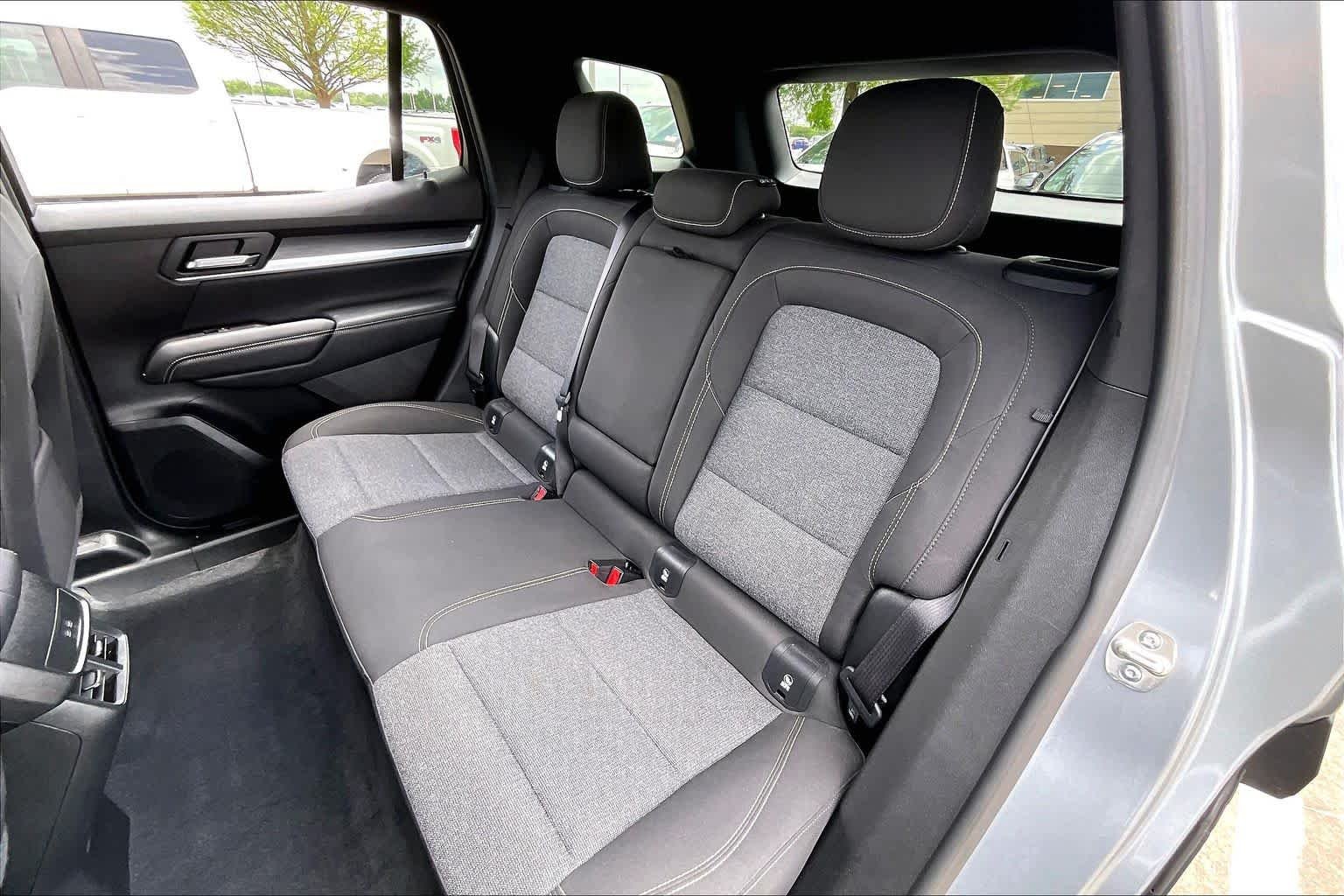 Used 2025 Sterling Metallic GMC FWD Elevation image 19