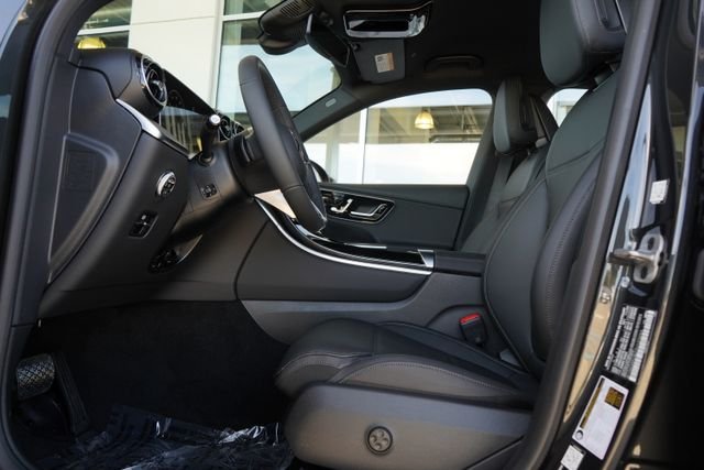 New 2026 Graphite Grey Metallic Mercedes-Benz GLC 300 image 24