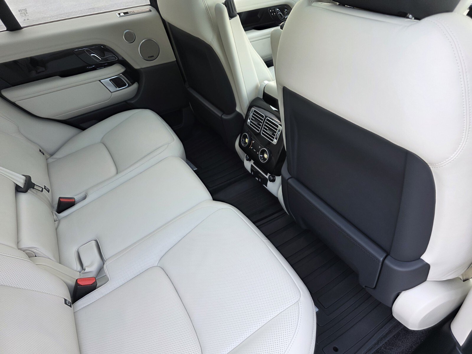 Used 2021 Ivory Land Rover P525 Westminster image 25