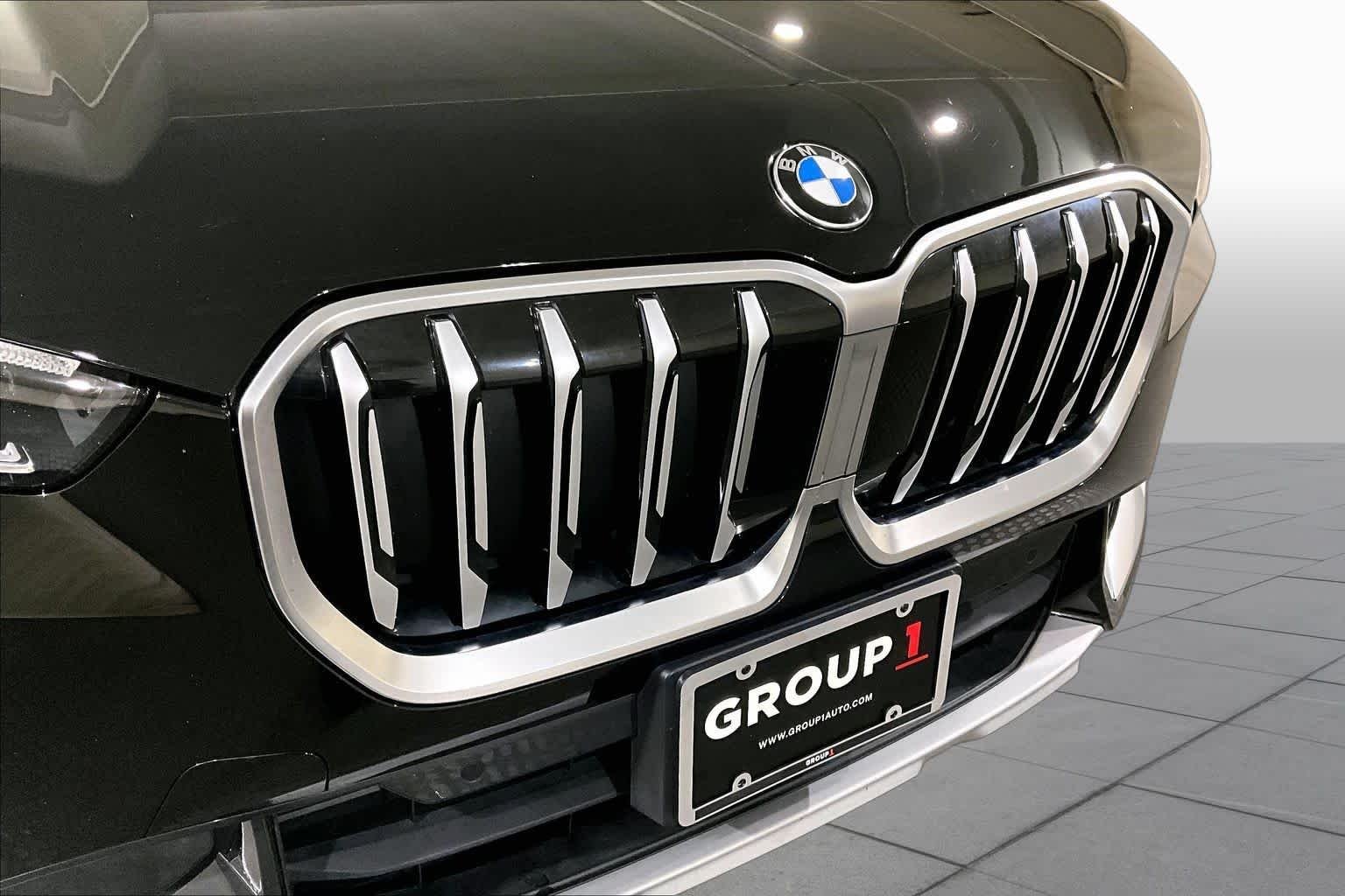 Used 2023 Jet Black BMW xDrive28i image 31