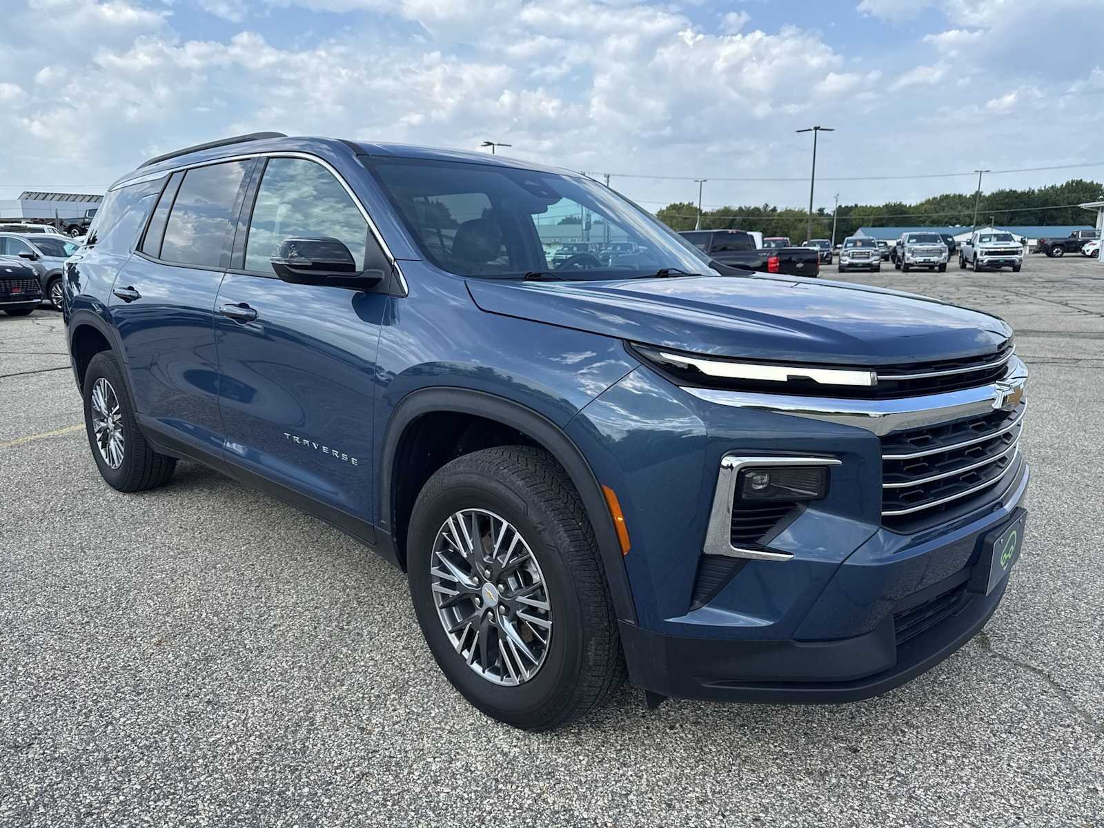 2026 Chevrolet Traverse LT - Photo 8