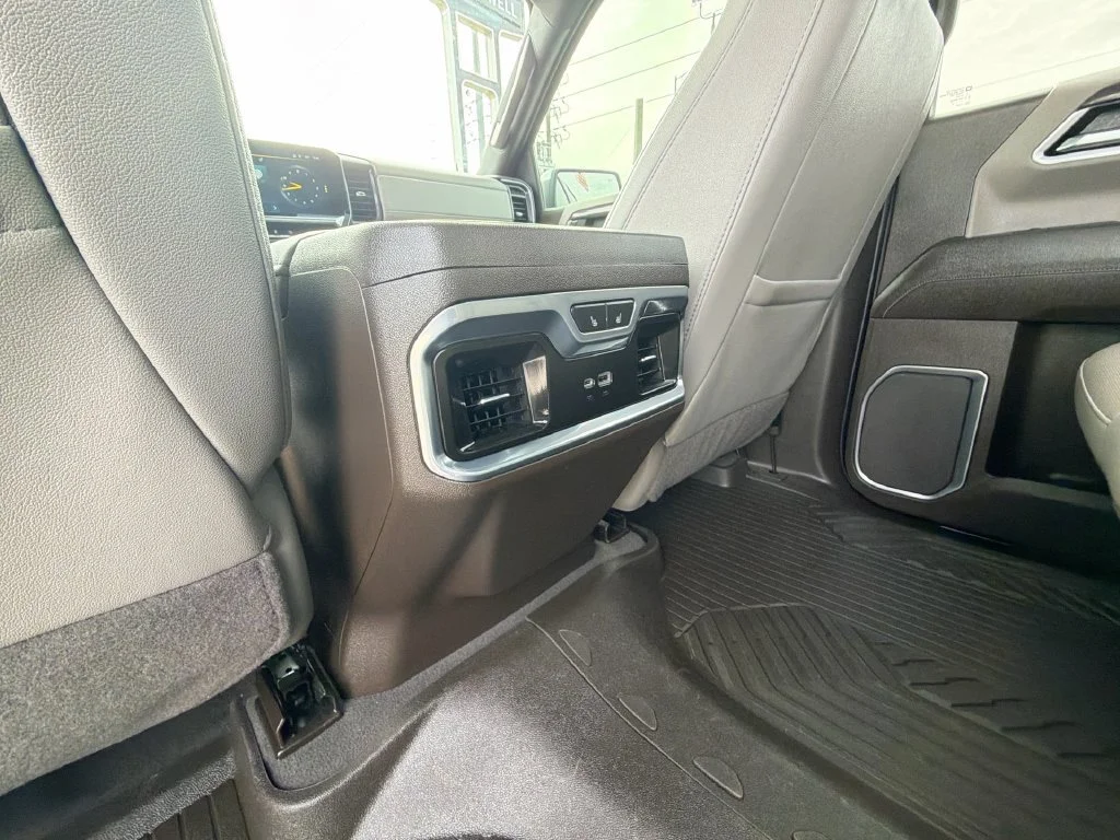 2022 Chevrolet Silverado 1500 LTZ - Photo 26